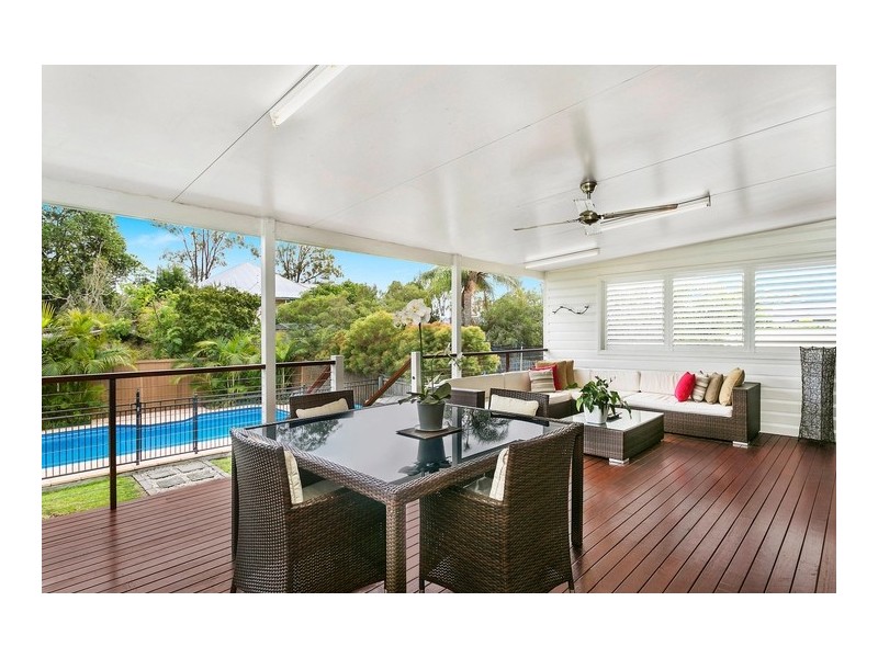 20 Mornington Crescent, Morningside QLD 4170