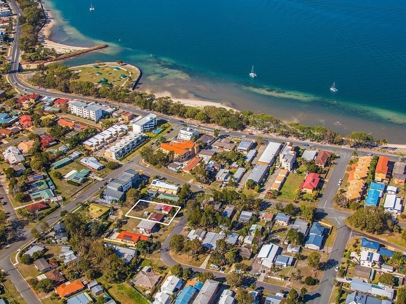 5 Roggen Street, Bongaree QLD 4507