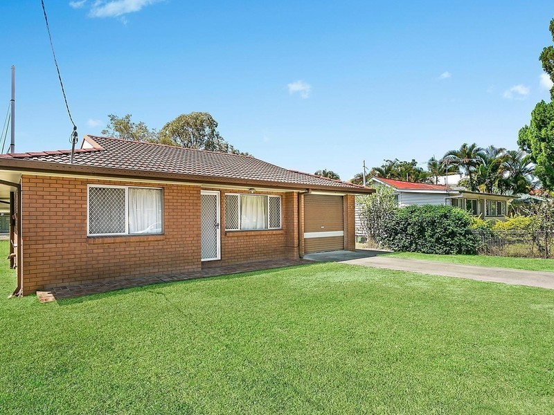 5 Roggen Street, Bongaree QLD 4507
