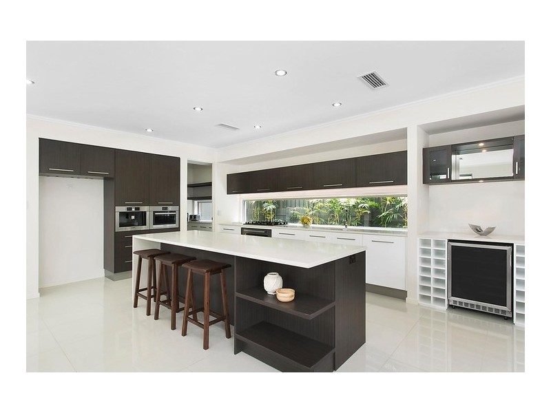 36 Philip Street, Hawthorne QLD 4171