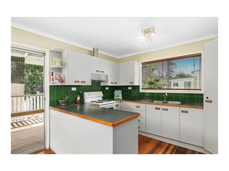 47 Blackberry Street, Mansfield QLD 4122