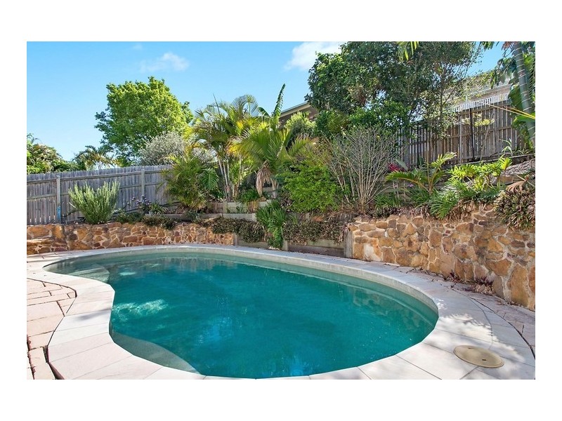 47 Blackberry Street, Mansfield QLD 4122