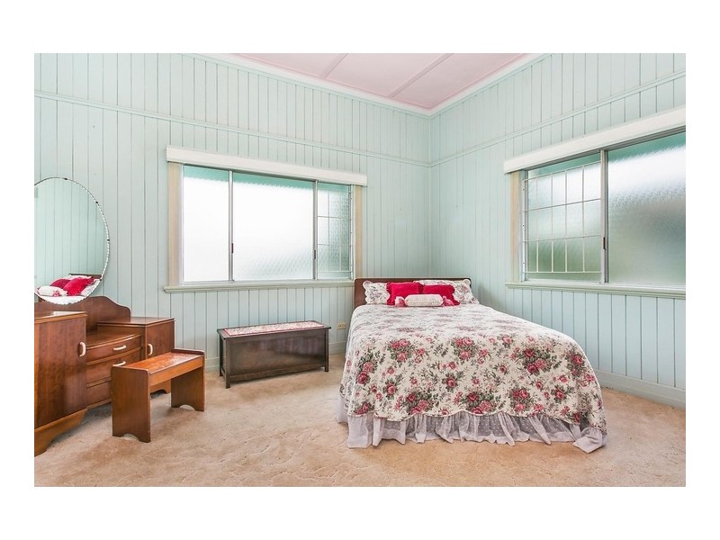 23 Margaret Street, Camp Hill QLD 4152