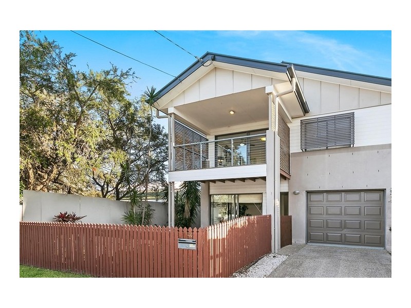 40 Barton Road, Hawthorne QLD 4171