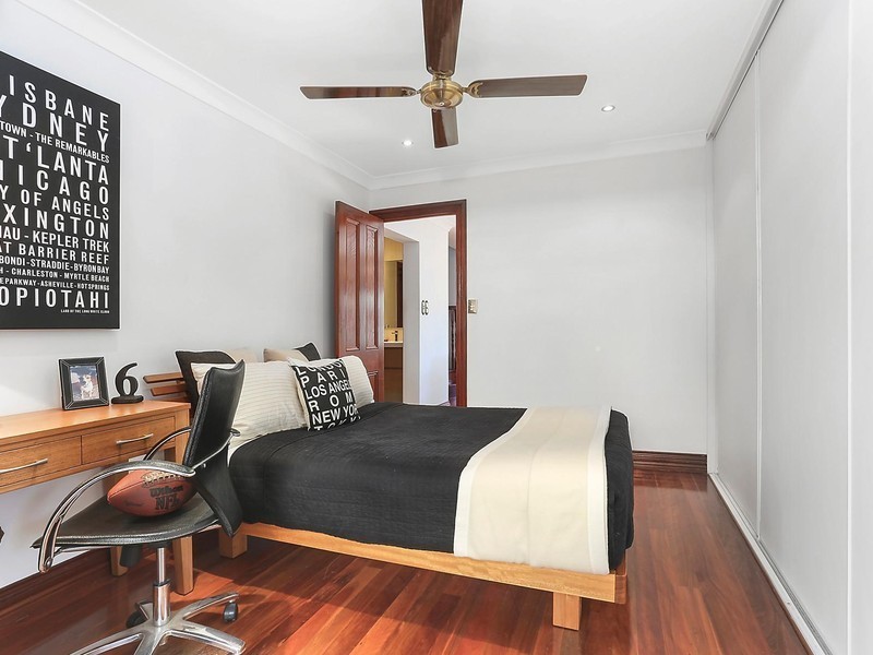 48 Orchard Street, Hawthorne QLD 4171