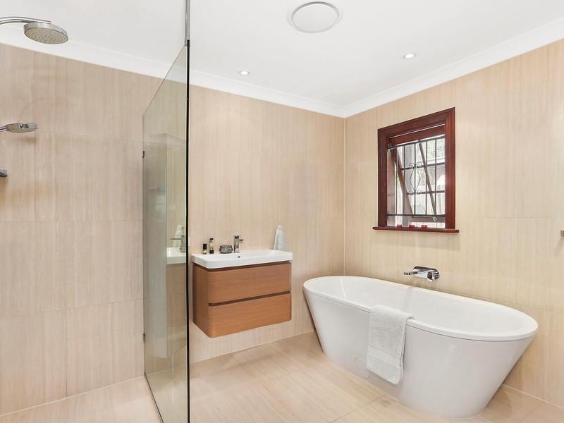 48 Orchard Street, Hawthorne QLD 4171