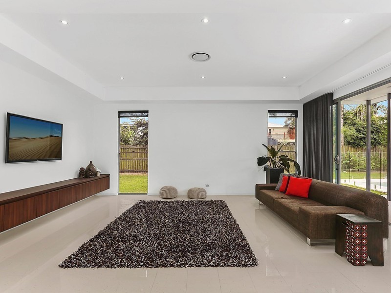 51 Cowper Street, Bulimba QLD 4171