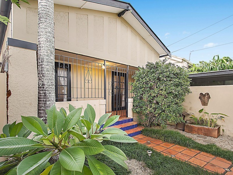 313 Hawthorne Road, Hawthorne QLD 4171