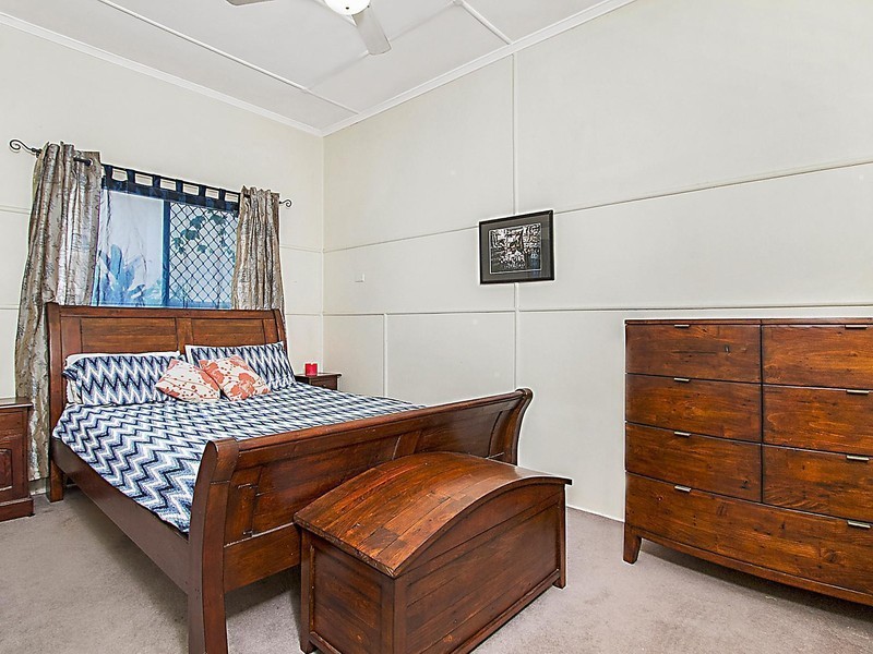 313 Hawthorne Road, Hawthorne QLD 4171