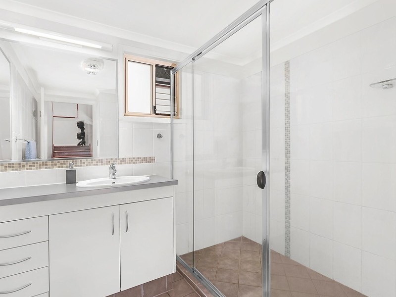 111 Belgrave Street, Morningside QLD 4170