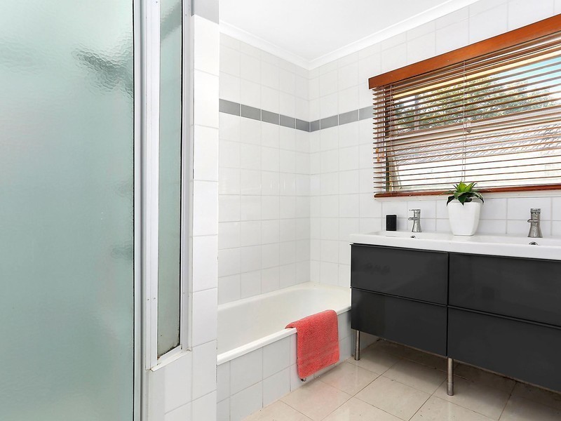 19 Fleetway Street, Morningside QLD 4170