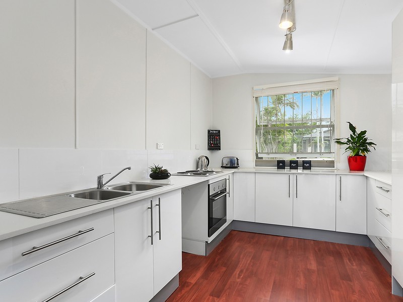 16 Yarranabbe Street, Mount Gravatt East QLD 4122