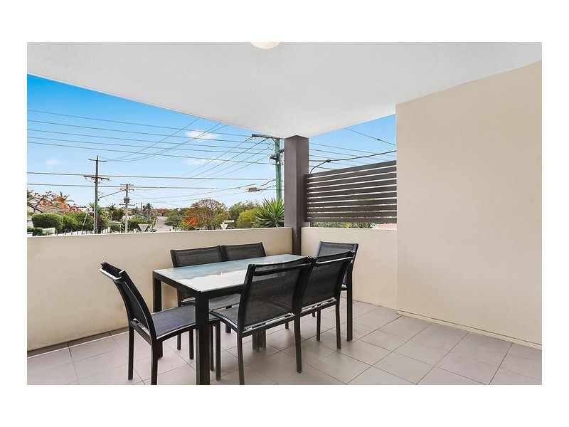 6/298 Cavendish Road, Coorparoo QLD 4151