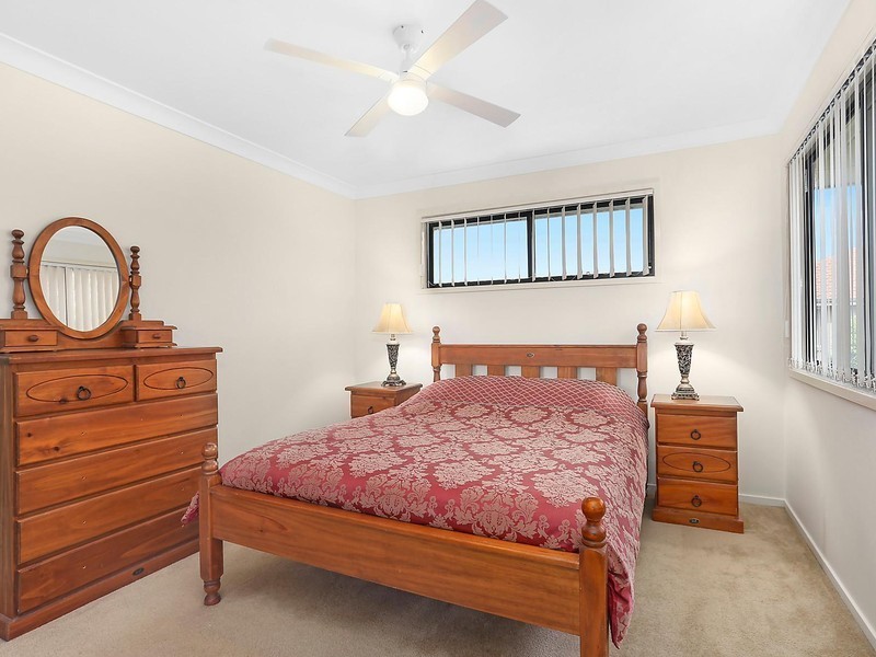 12 Mead Place, Calamvale QLD 4116