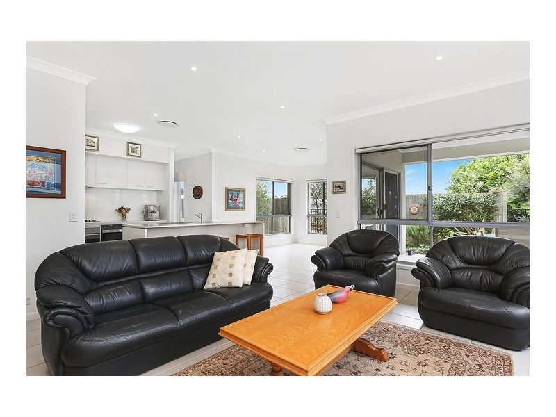 77 Highland Crescent, Belmont QLD 4153