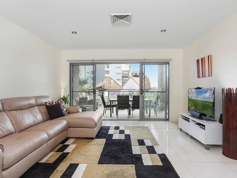 10/215 Wellington Road, East Brisbane QLD 4169