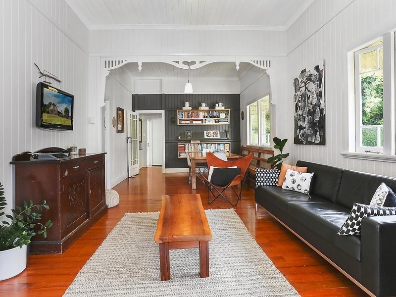 33 Margaret Street, Camp Hill QLD 4152