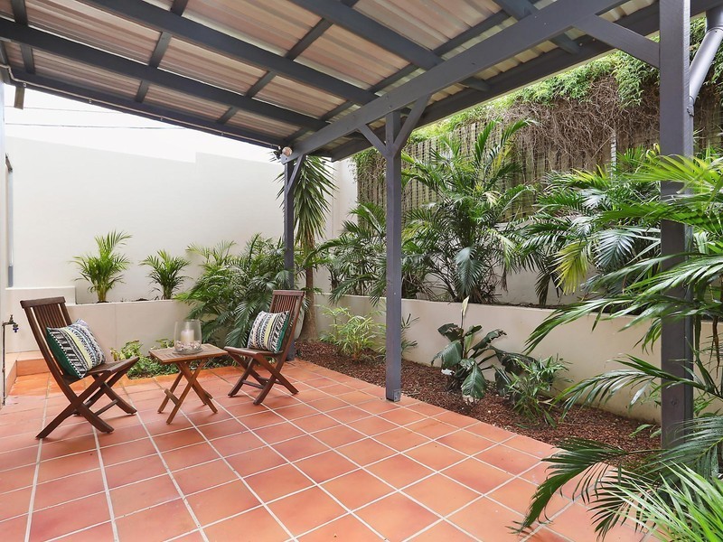 1/98 Cunningham Street, Taringa QLD 4068
