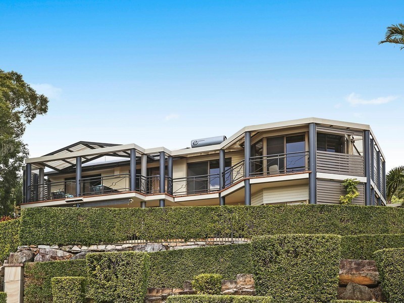 1 Pine Mountain Court, Carina Heights QLD 4152