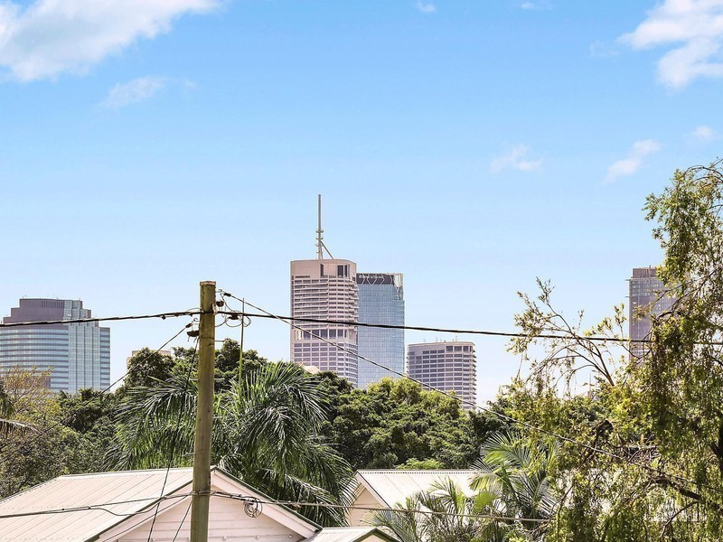 2/15 Eskgrove Street, East Brisbane QLD 4169