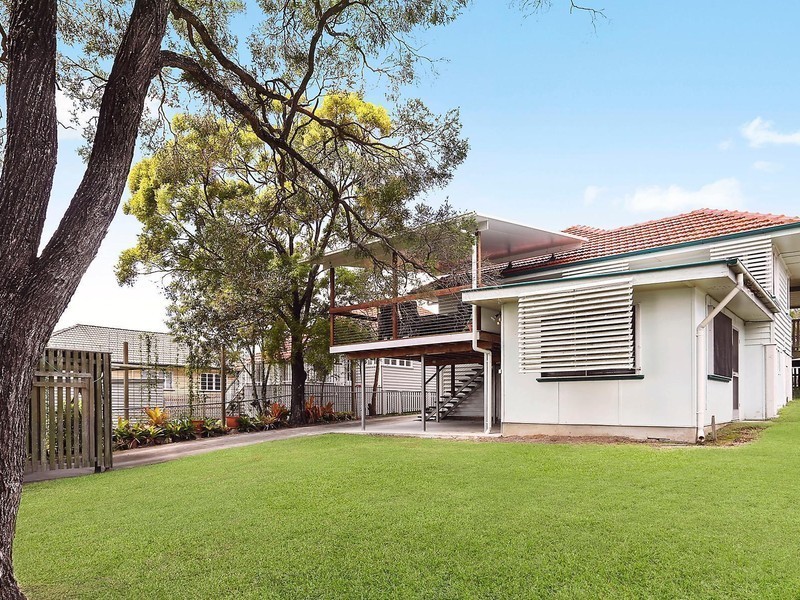 26 Arrol Street, Camp Hill QLD 4152