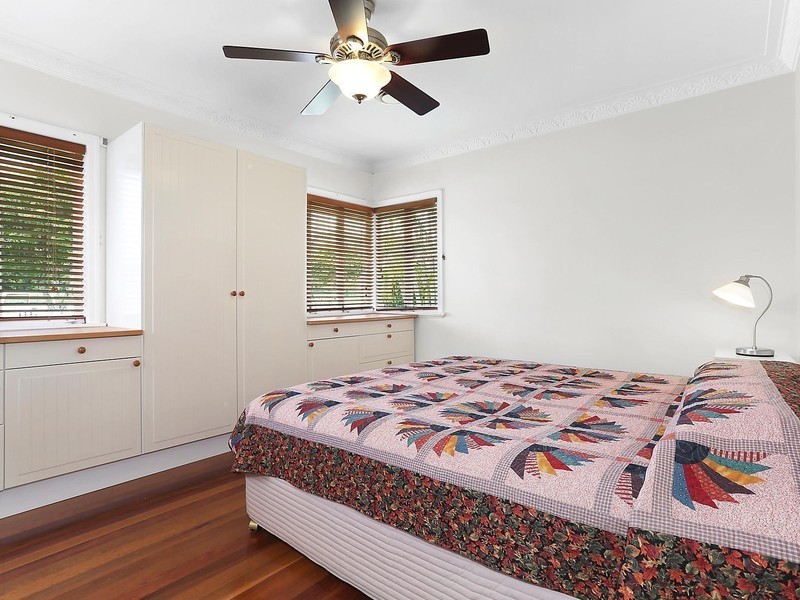 26 Arrol Street, Camp Hill QLD 4152