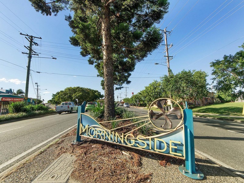 4 Howard Street, Morningside QLD 4170