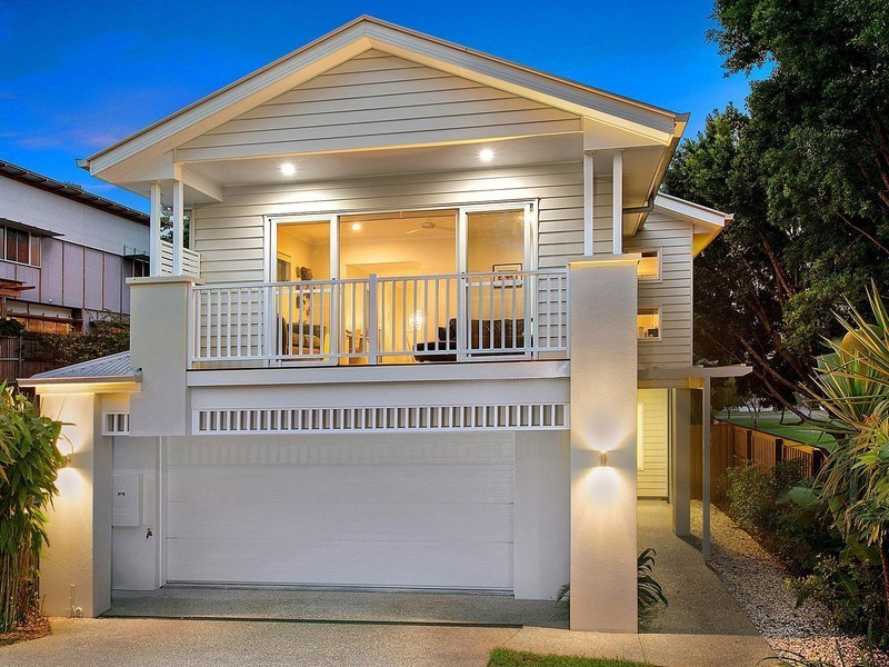 16 Johnston Street, Bulimba QLD 4171