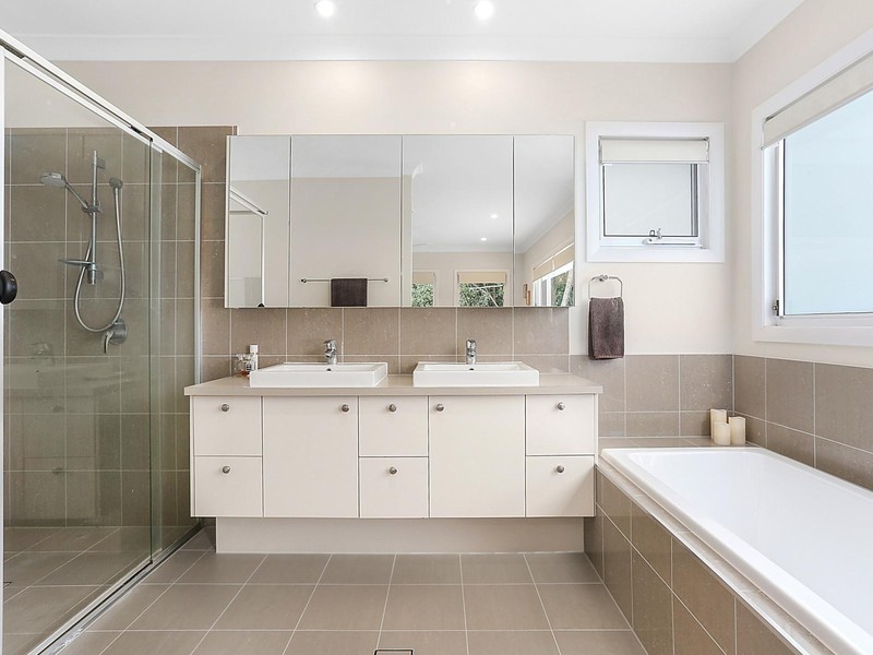 16 Johnston Street, Bulimba QLD 4171