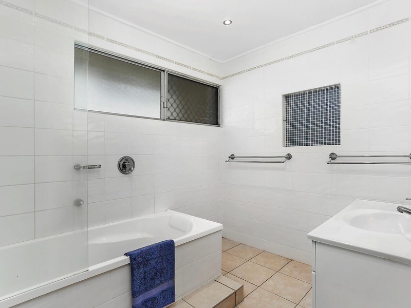 115 Blackwood Avenue, Morningside QLD 4170