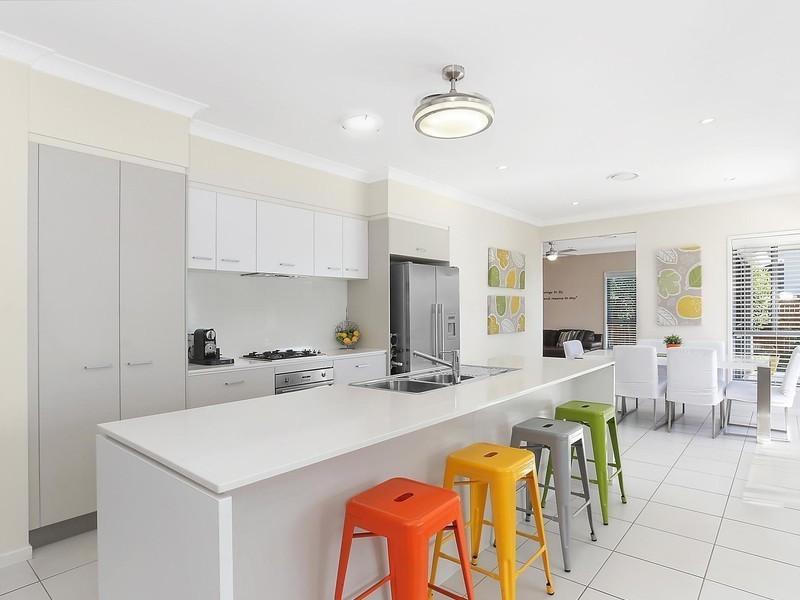 56 Highland Crescent, Belmont QLD 4153