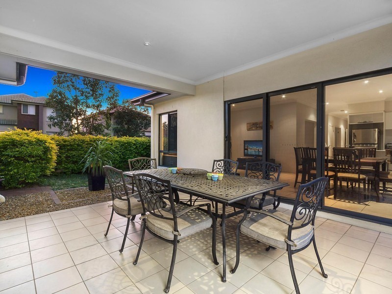 92 Summit Street, Belmont QLD 4153