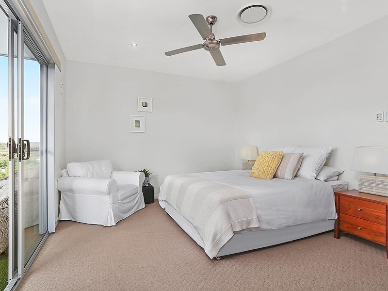 2/10 Carntyne Street, Morningside QLD 4170