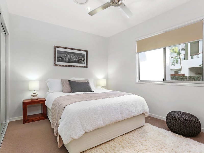 2/10 Carntyne Street, Morningside QLD 4170