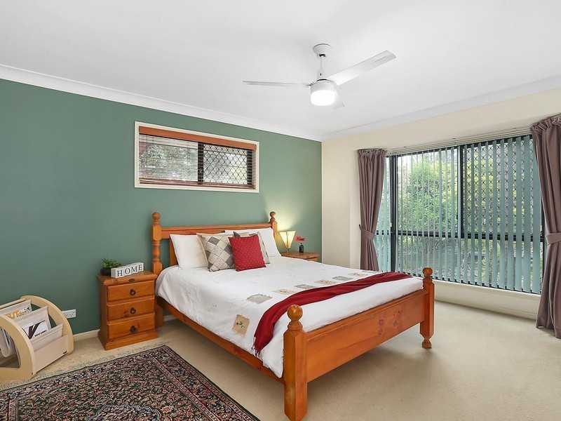 22 Balmoral Place, Forest Lake QLD 4078