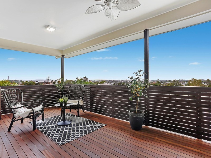 12 Lord Street, Morningside QLD 4170