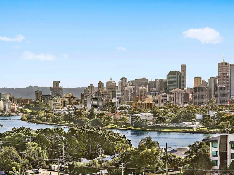 12/84 Norman Crescent, Norman Park QLD 4170