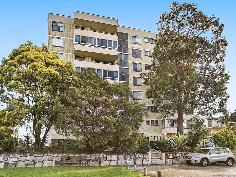 12/84 Norman Crescent, Norman Park QLD 4170