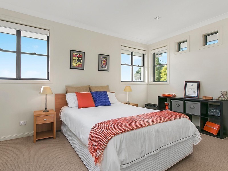 37 Weal Avenue, Tarragindi QLD 4121