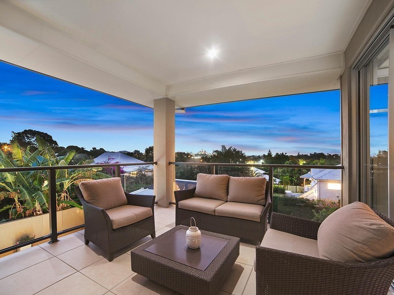 37 Weal Avenue, Tarragindi QLD 4121