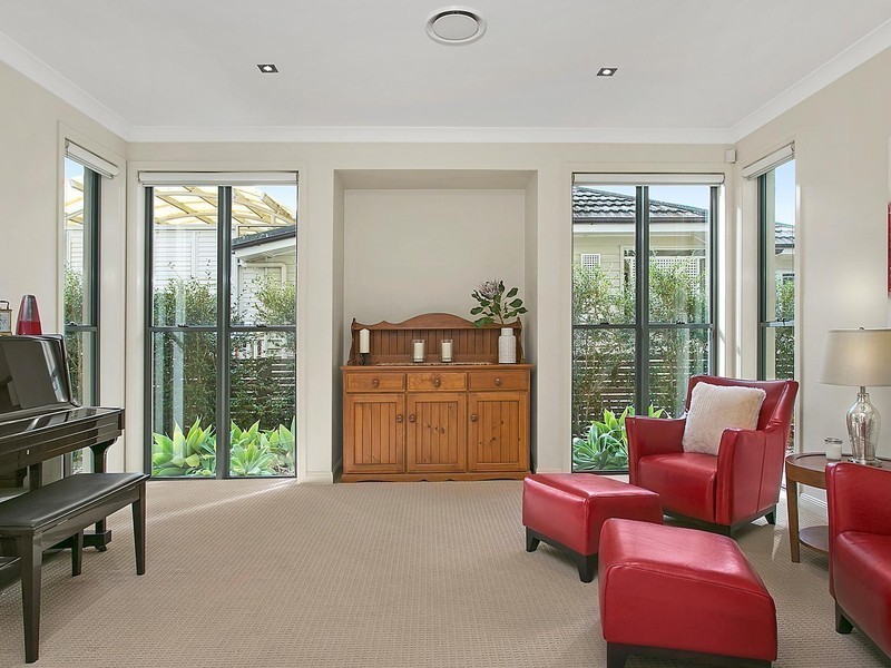 37 Weal Avenue, Tarragindi QLD 4121