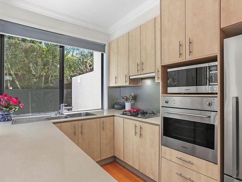 5/96 Railway Parade, Norman Park QLD 4170
