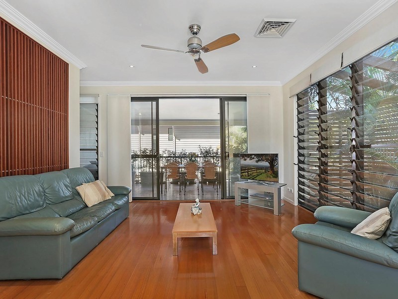 5/96 Railway Parade, Norman Park QLD 4170