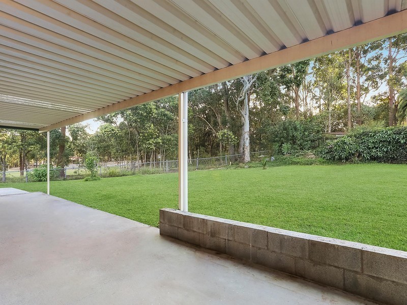 4 Eames Court, Springwood QLD 4127