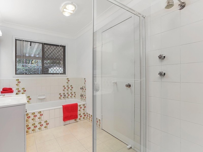 4 Eames Court, Springwood QLD 4127