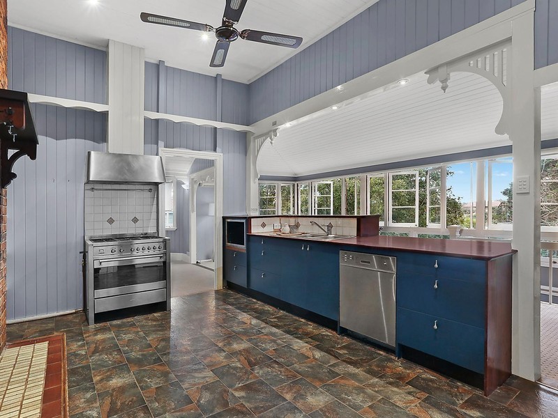 35 Heidelberg Street, East Brisbane QLD 4169