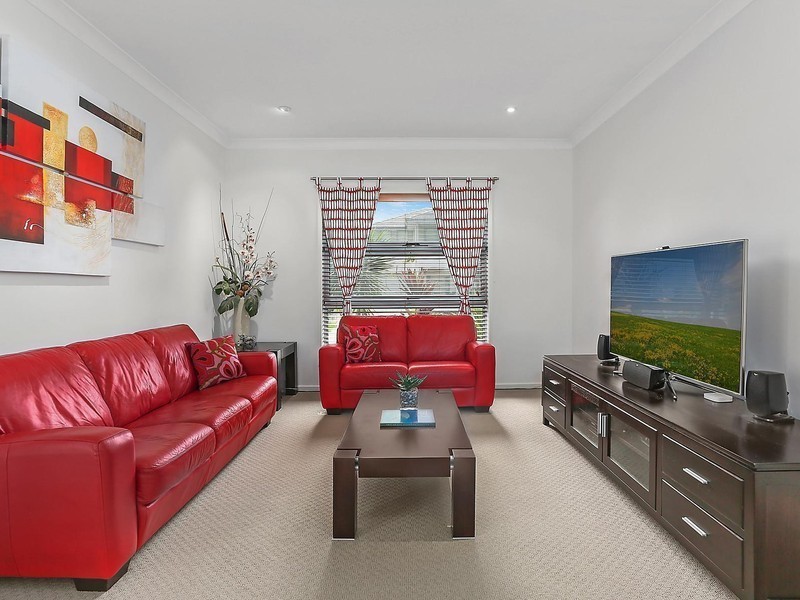 64 Highland Crescent, Belmont QLD 4153