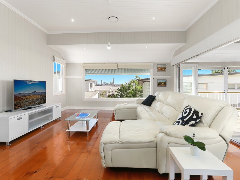 96 Stephens Street, Morningside QLD 4170