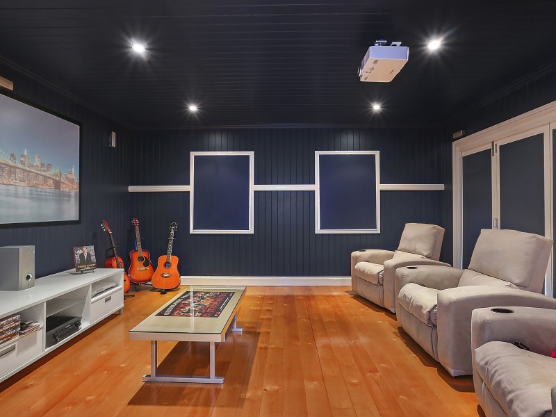 96 Stephens Street, Morningside QLD 4170