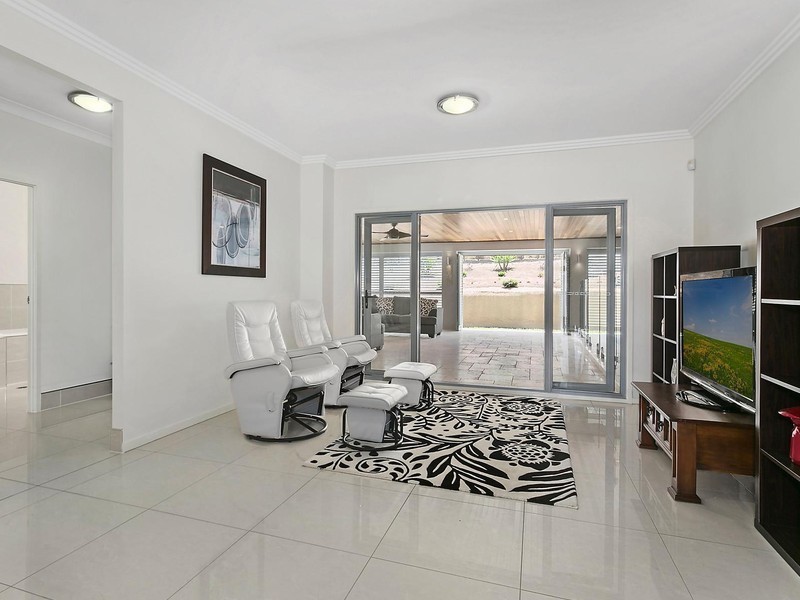 11 Emerald Street, Murarrie QLD 4172